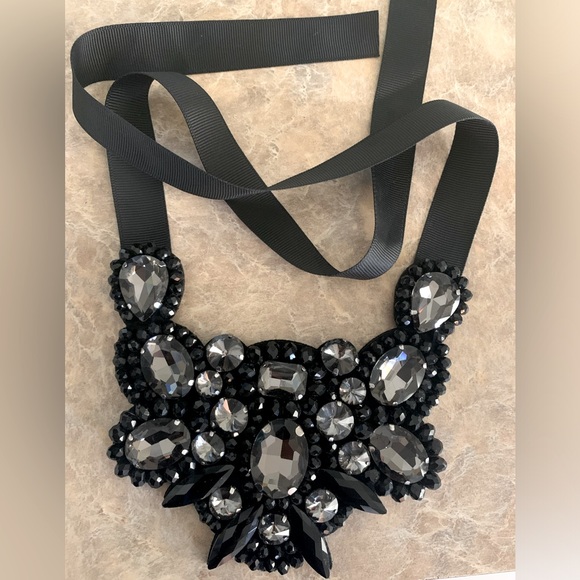 GORGEOUS Statement Necklace!!! - Picture 1 of 3